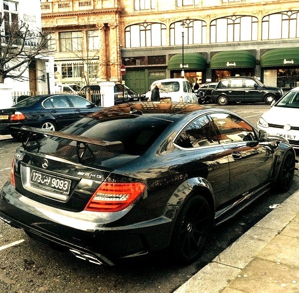 Mercedes-Benz C 63 AMG Black Series (Instagram @alexpenfold)