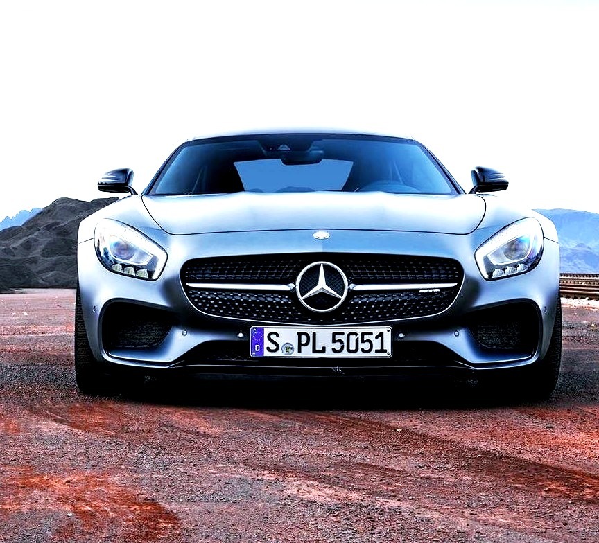 Mercedes-Benz AMG GT (Instagram @patrickpaparella)